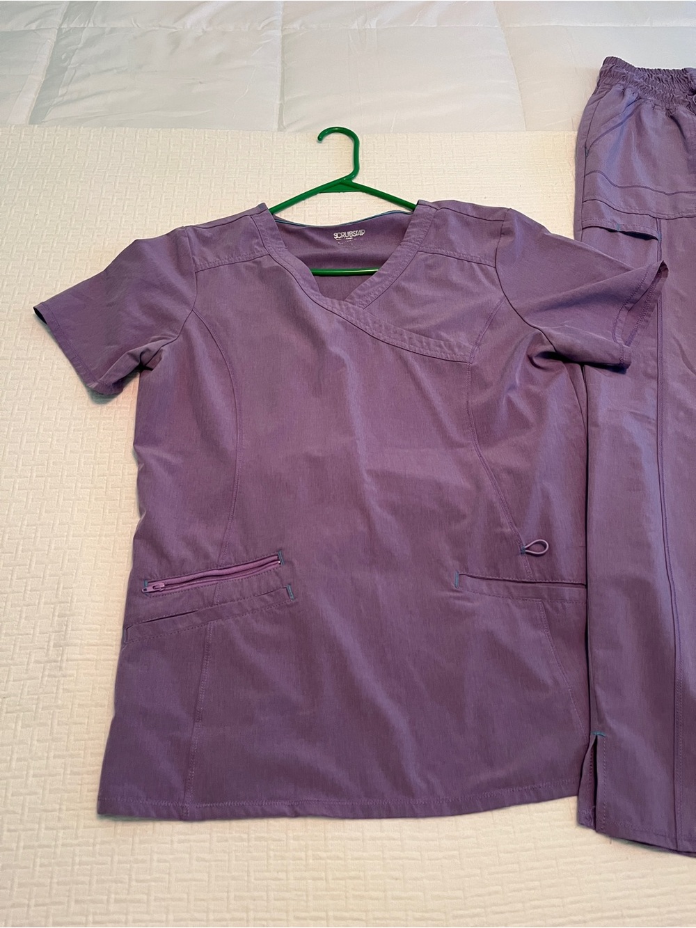 Lavender Medical Scrub set medium top/small pant